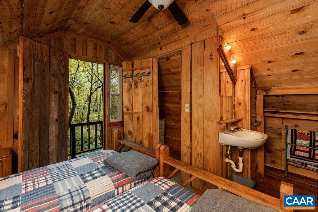 1280 CAMPBELLS MOUNTAIN RD
