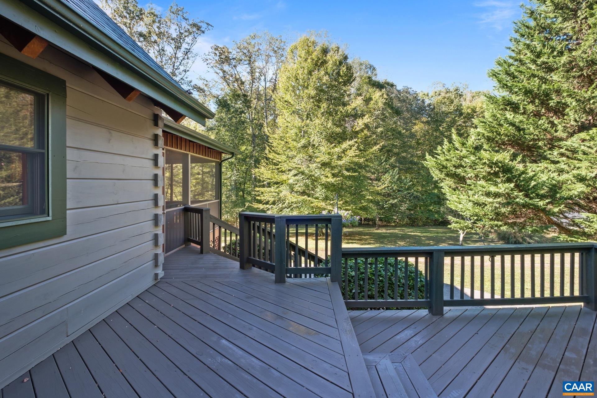 1133 HUNTERS LODGE RD