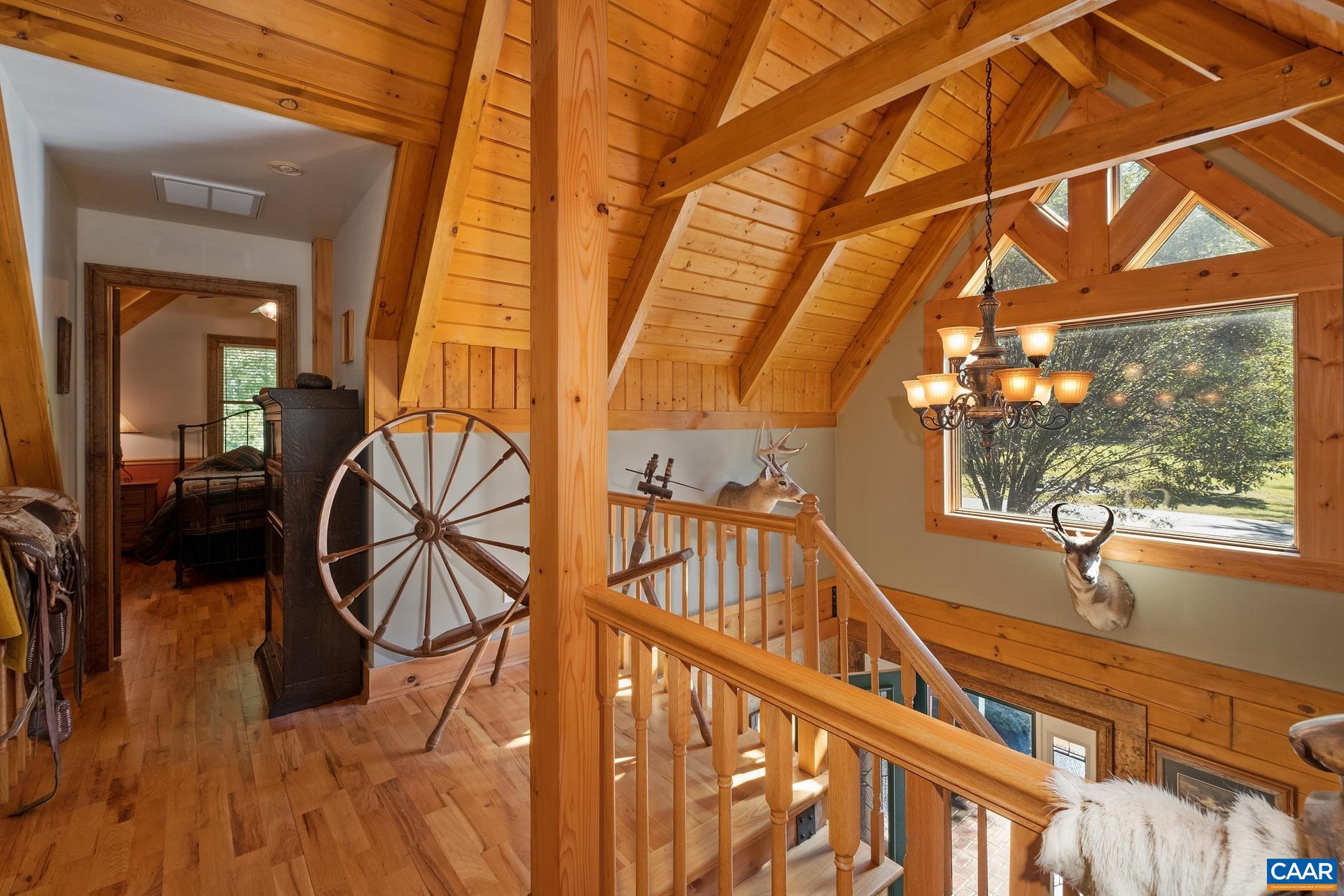 1133 HUNTERS LODGE RD