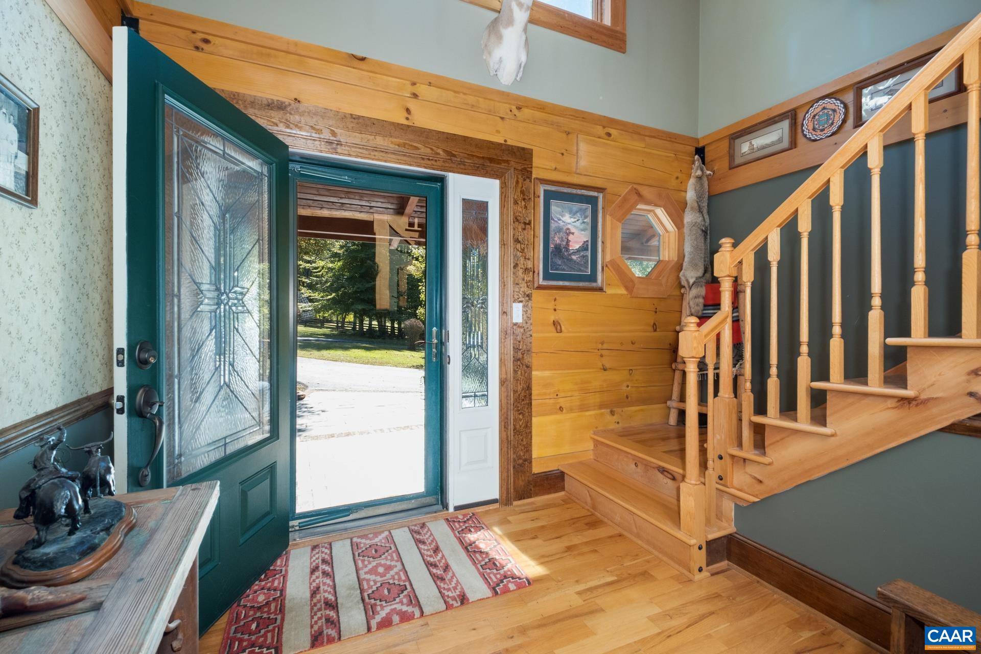 1133 HUNTERS LODGE RD