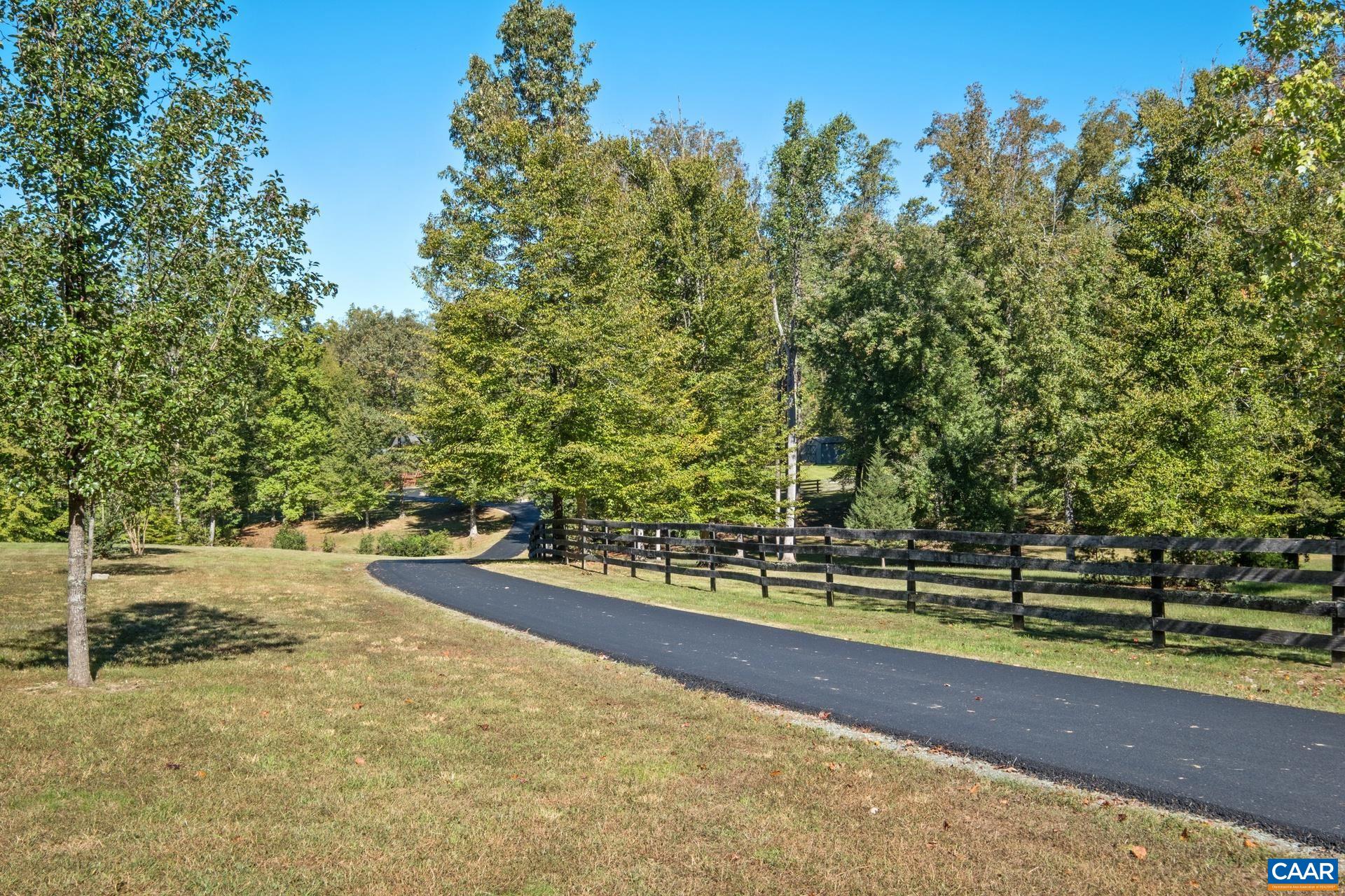 1133 HUNTERS LODGE RD
