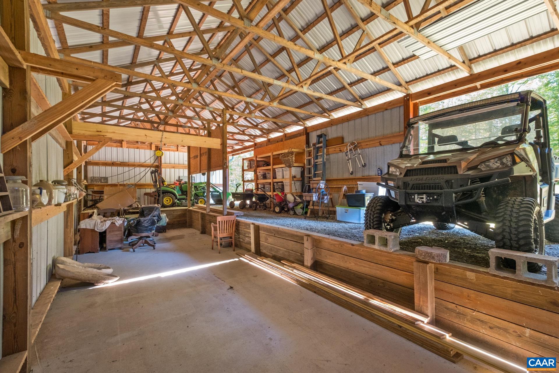 1133 HUNTERS LODGE RD