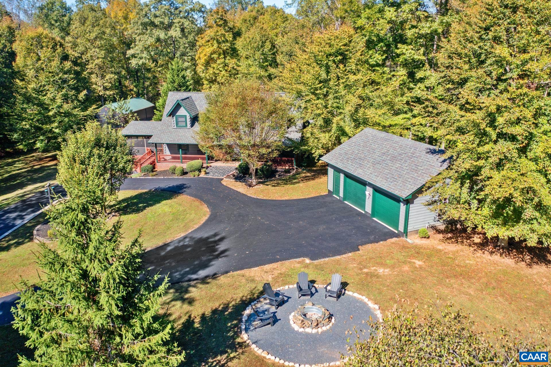 1133 HUNTERS LODGE RD