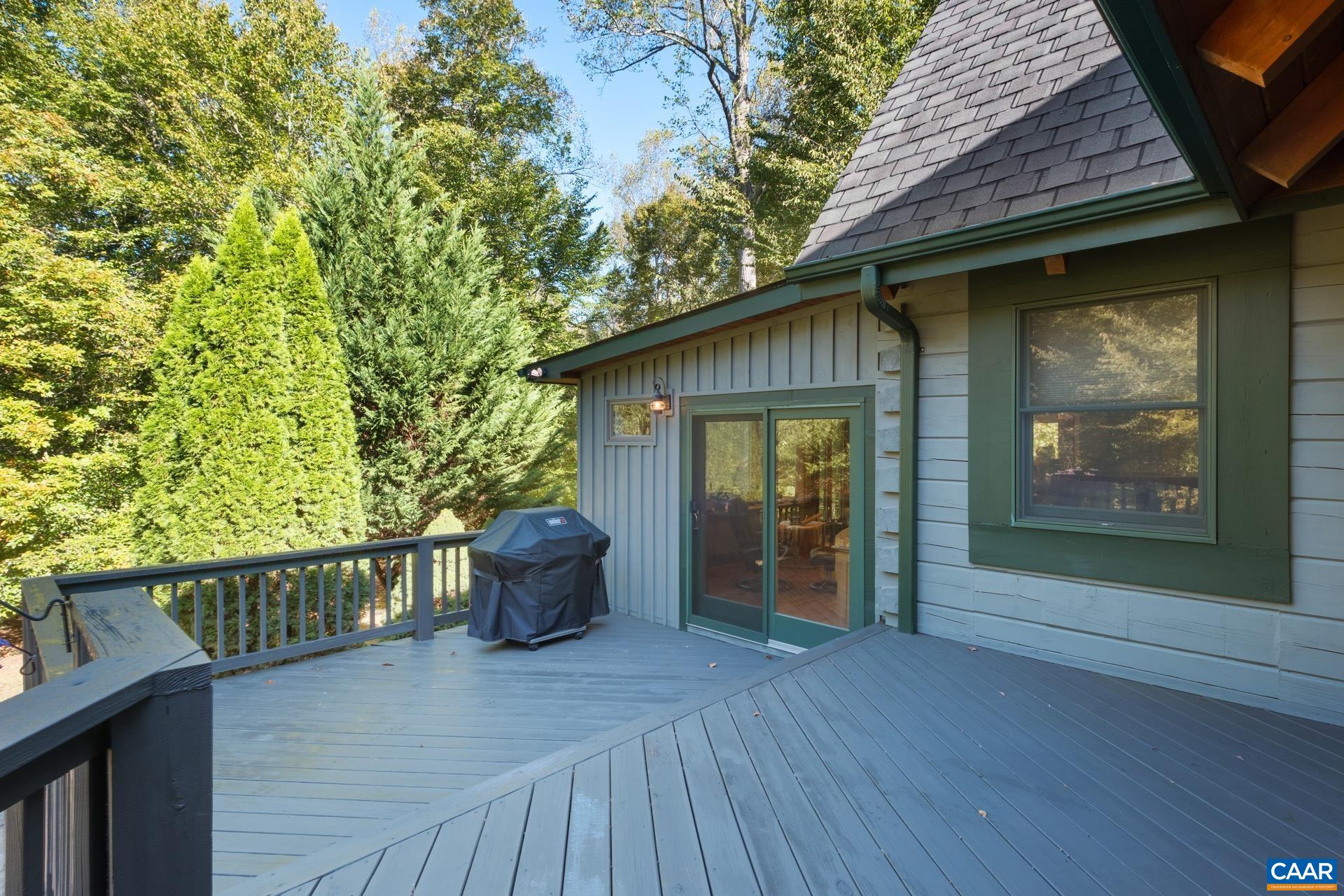 1133 HUNTERS LODGE RD