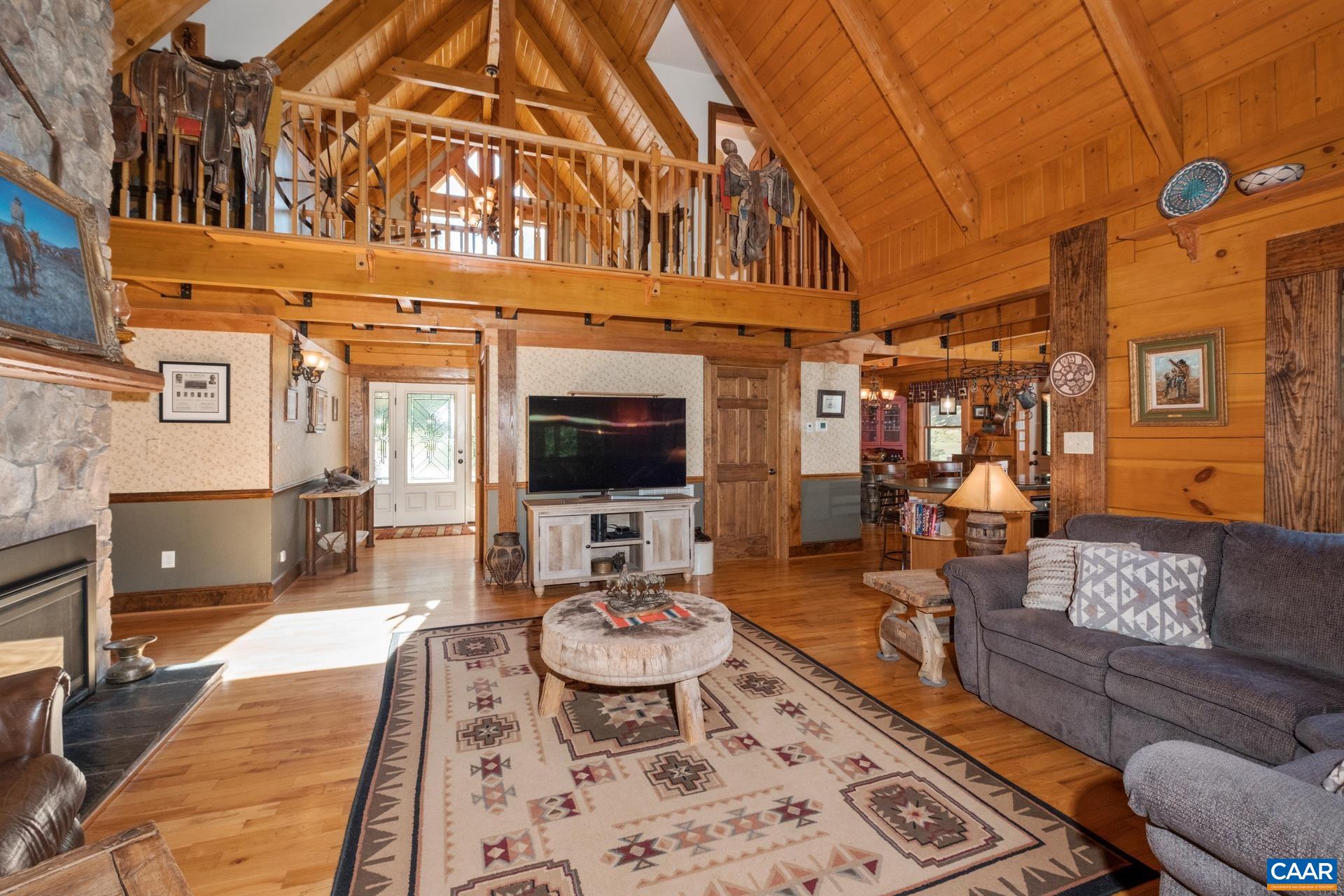 1133 HUNTERS LODGE RD