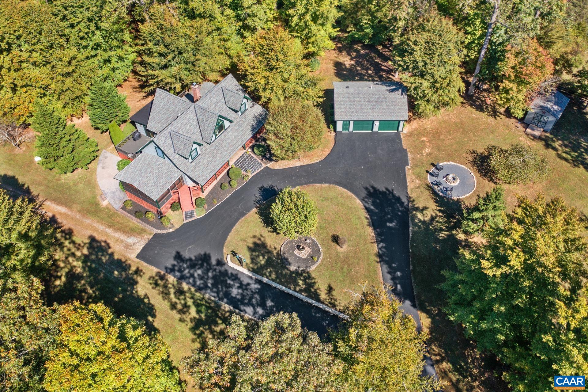 1133 HUNTERS LODGE RD