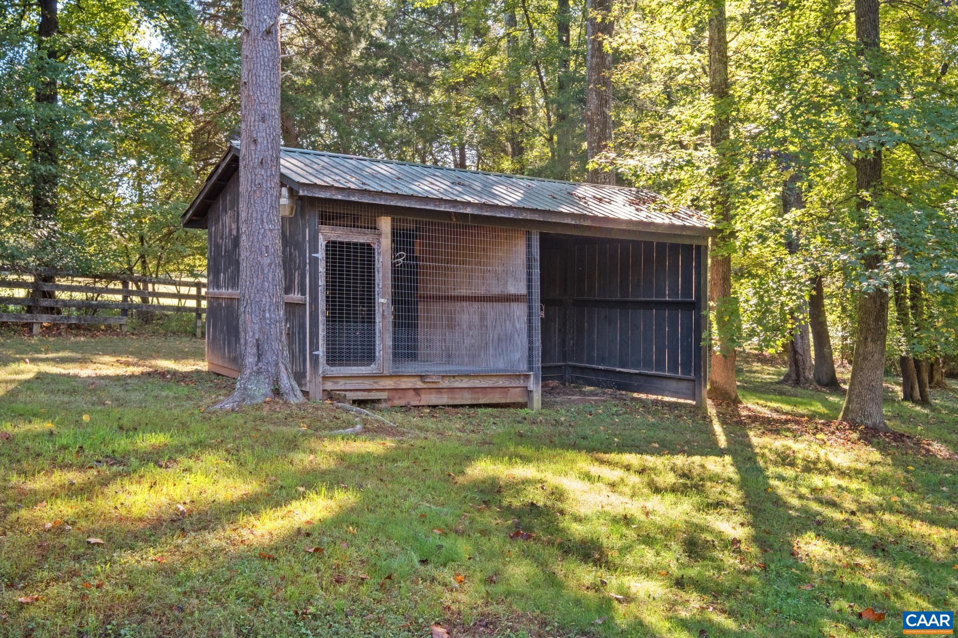 1133 HUNTERS LODGE RD