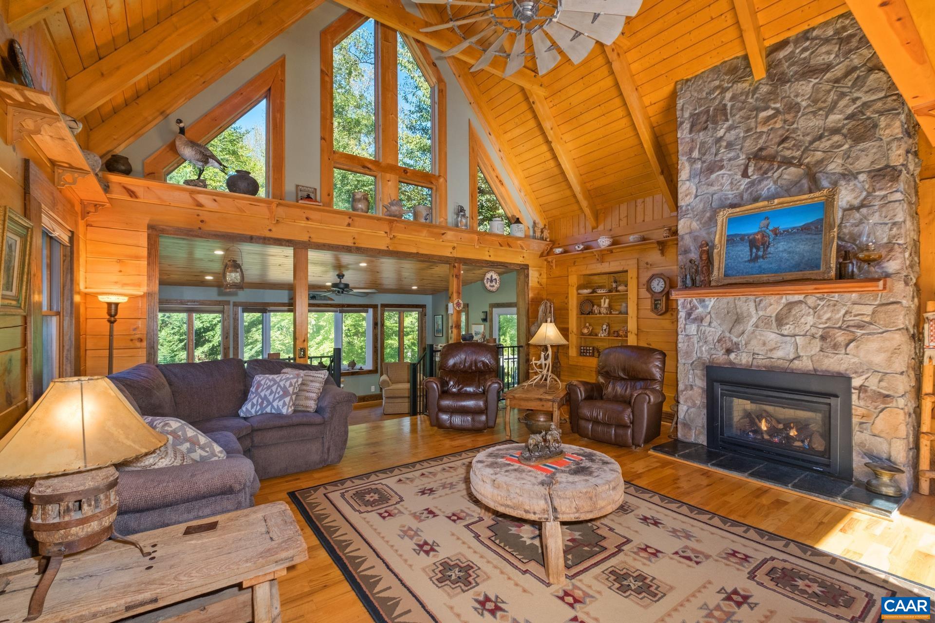 1133 HUNTERS LODGE RD