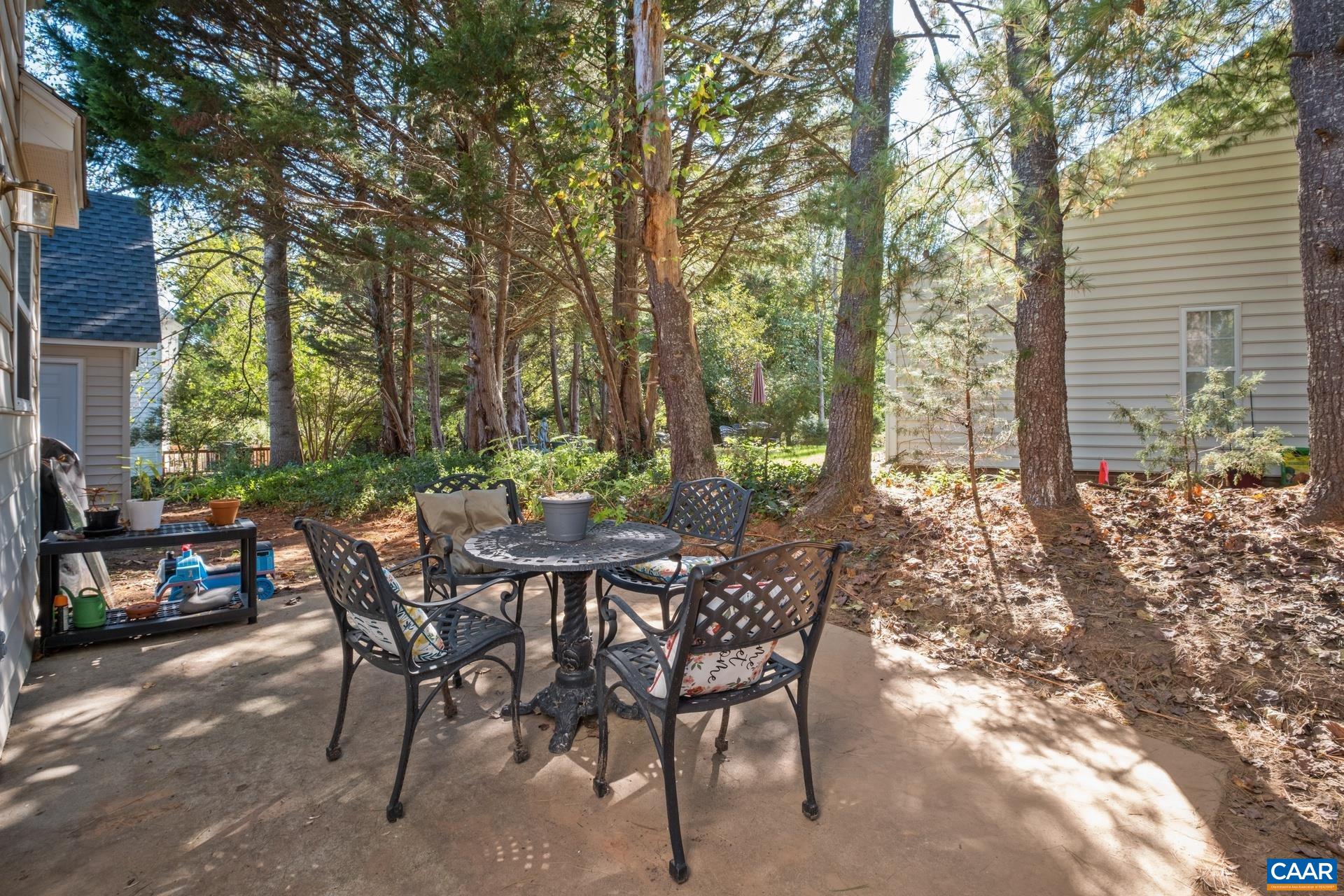 2690 ENGLISH OAKS CIR