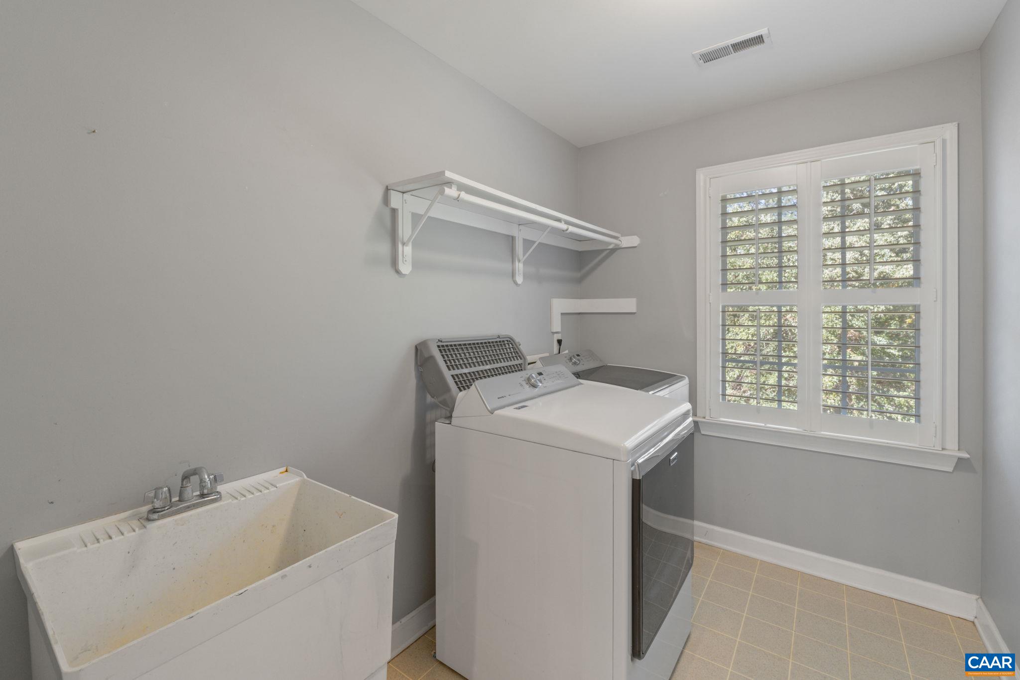 351 IVY VISTA DR