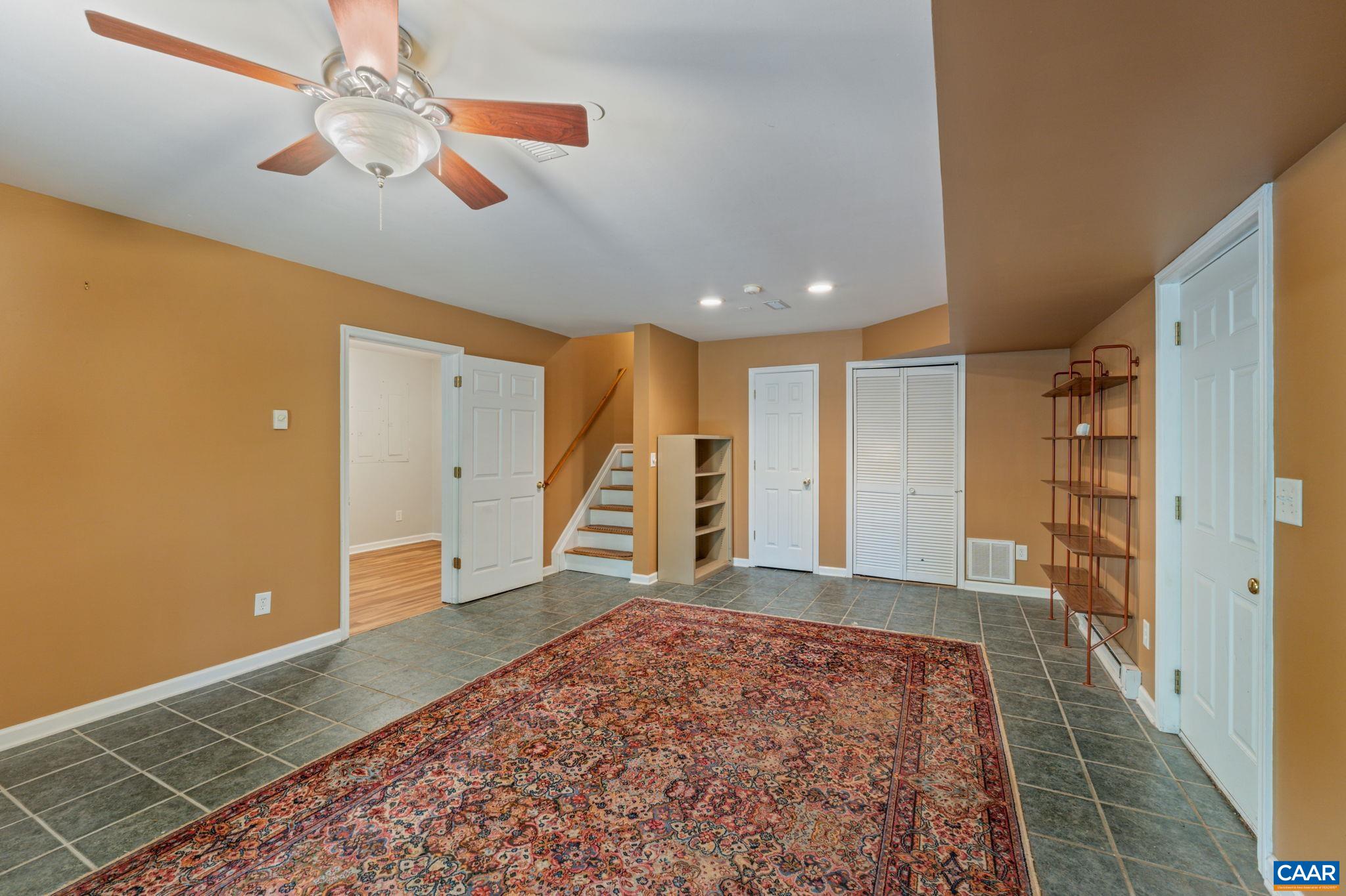 351 IVY VISTA DR