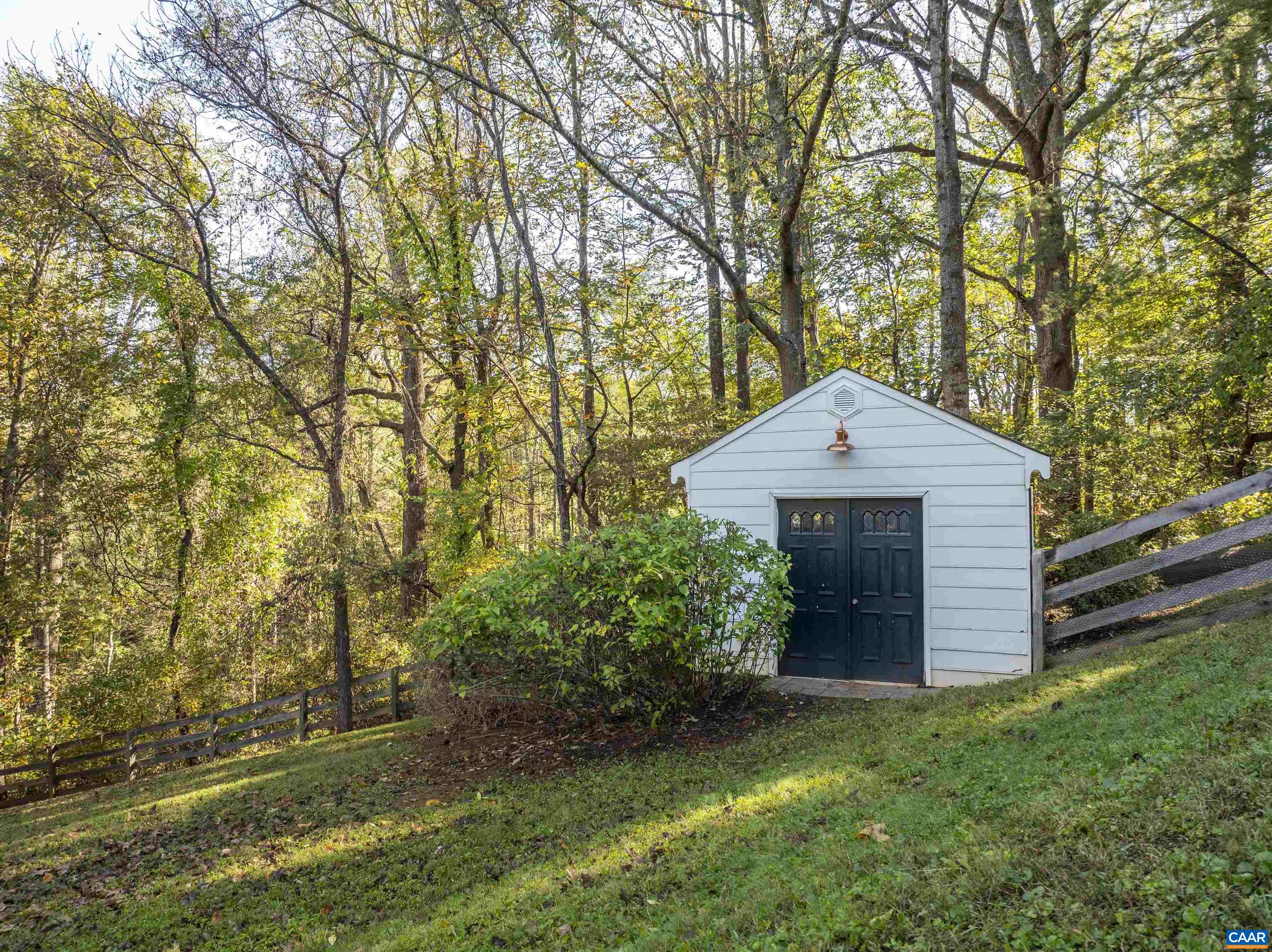 2380 WILLISTON DR