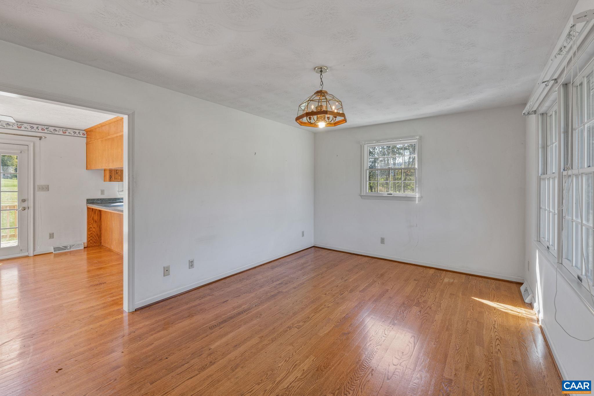 344 LEXINGTON WAY
