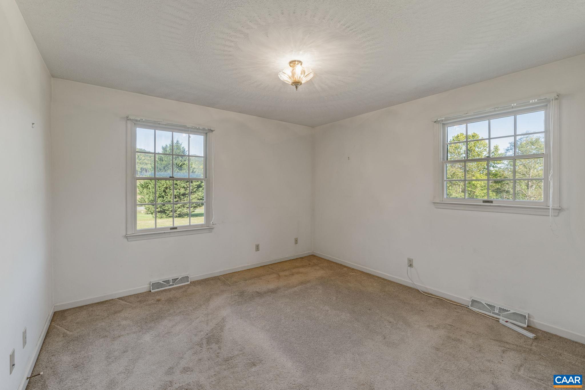 344 LEXINGTON WAY