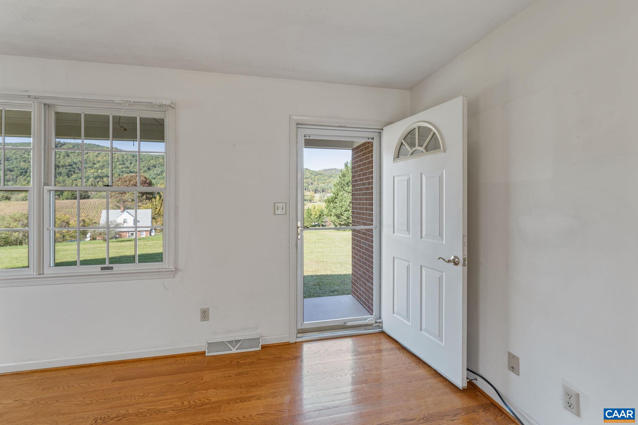 344 LEXINGTON WAY