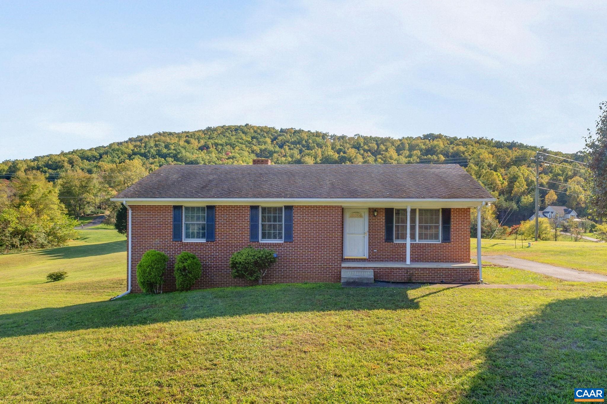 344 LEXINGTON WAY