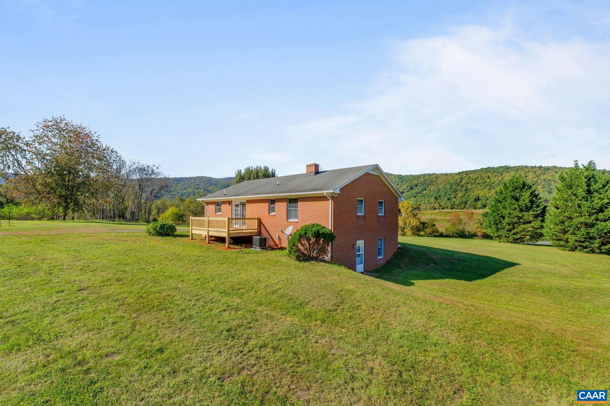 344 LEXINGTON WAY