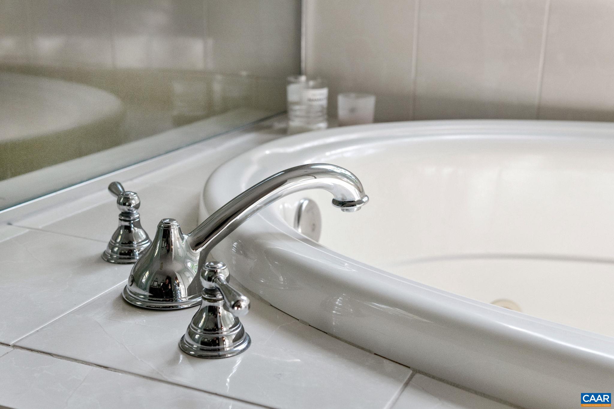 3080 BEAU MONT FARM RD