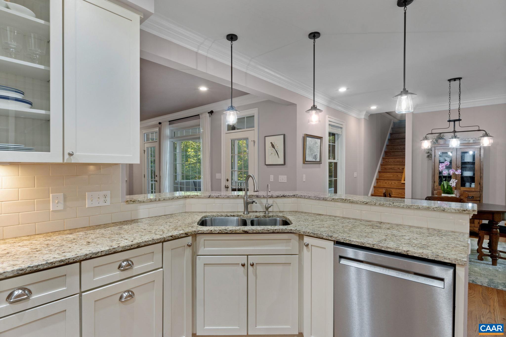 3080 BEAU MONT FARM RD