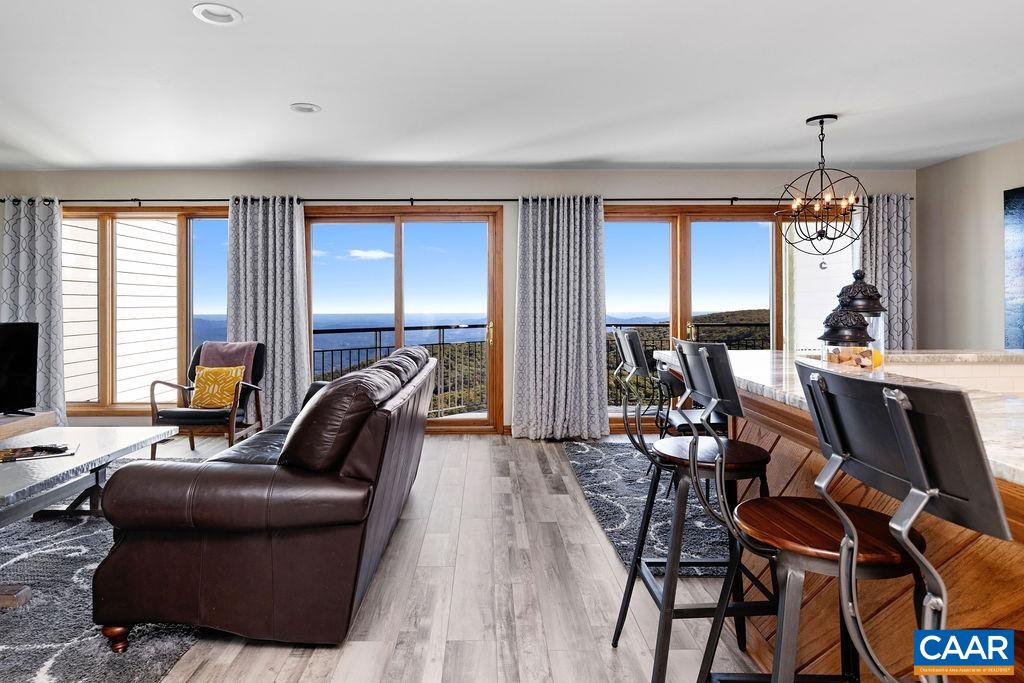 1581 VISTAS CONDOS Unit: 1581