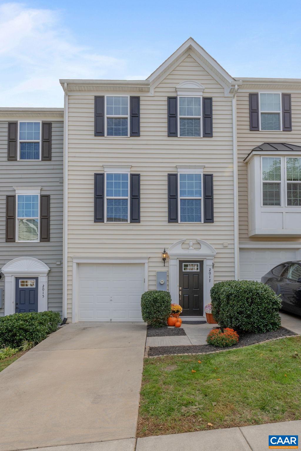 2017 ELM TREE CT