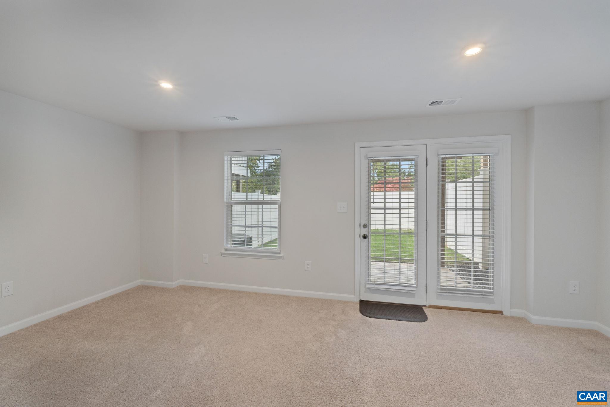 2128 ELM TREE CT