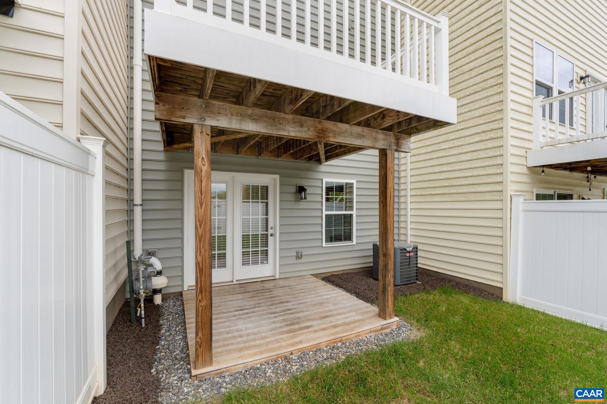 2128 ELM TREE CT
