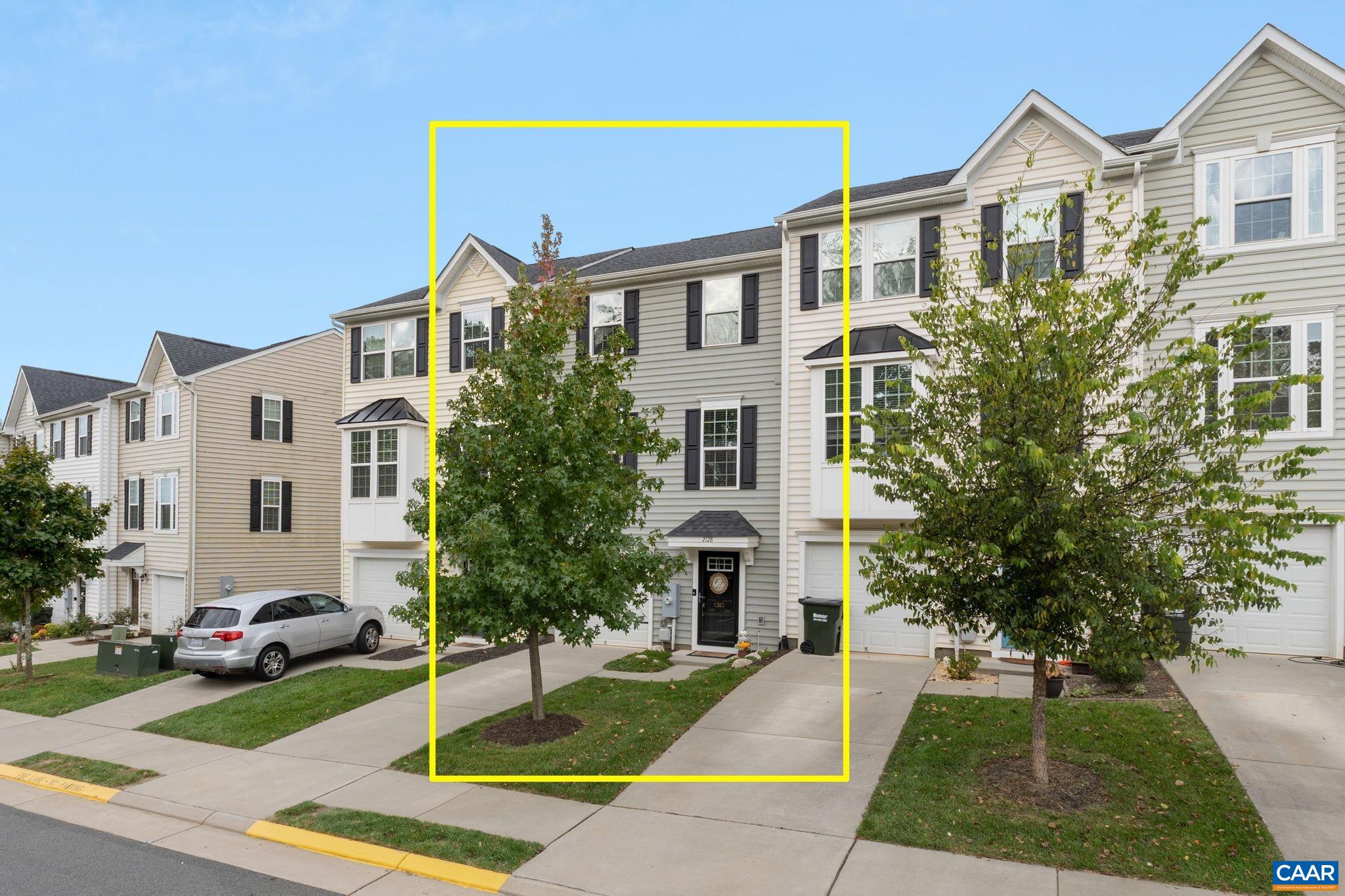 2128 ELM TREE CT