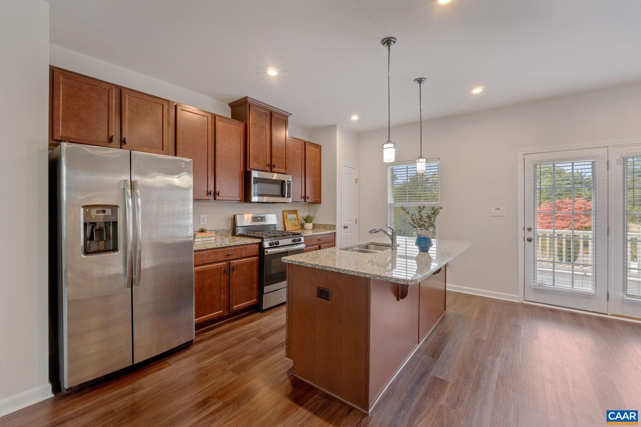 2128 ELM TREE CT