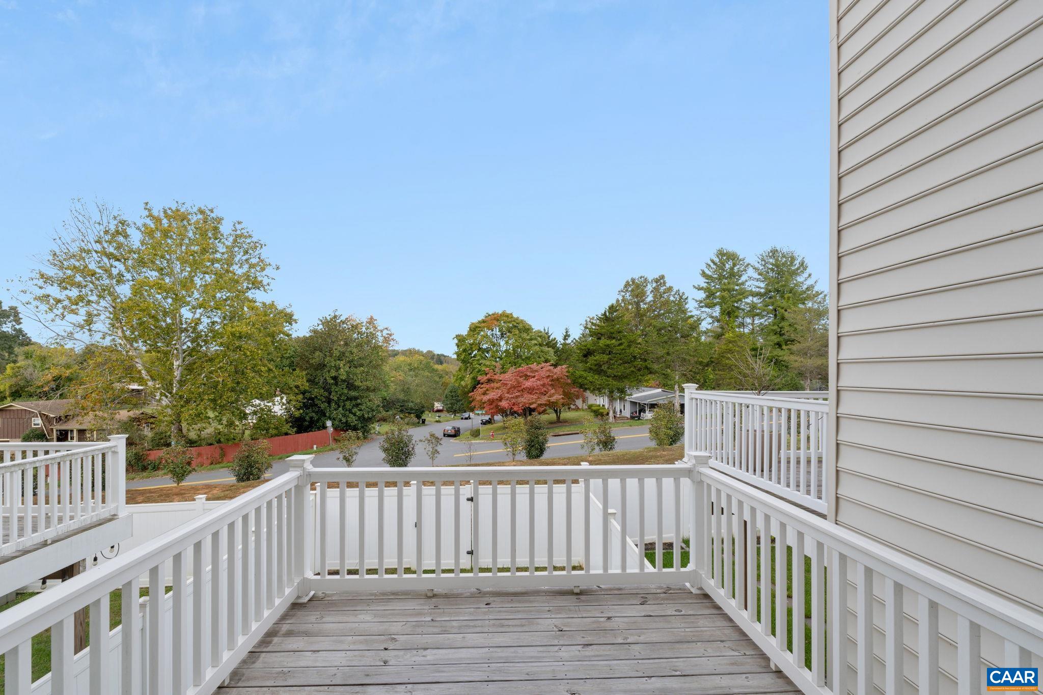 2128 ELM TREE CT
