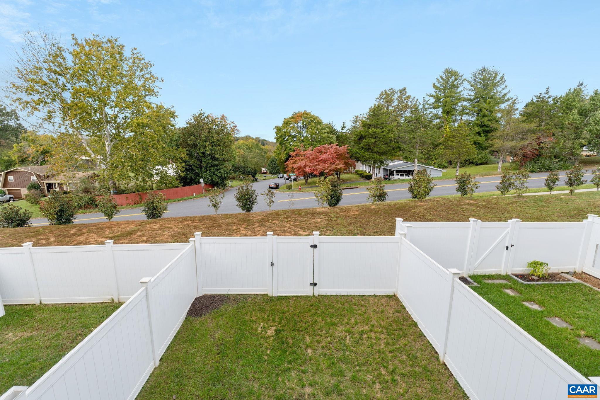 2128 ELM TREE CT