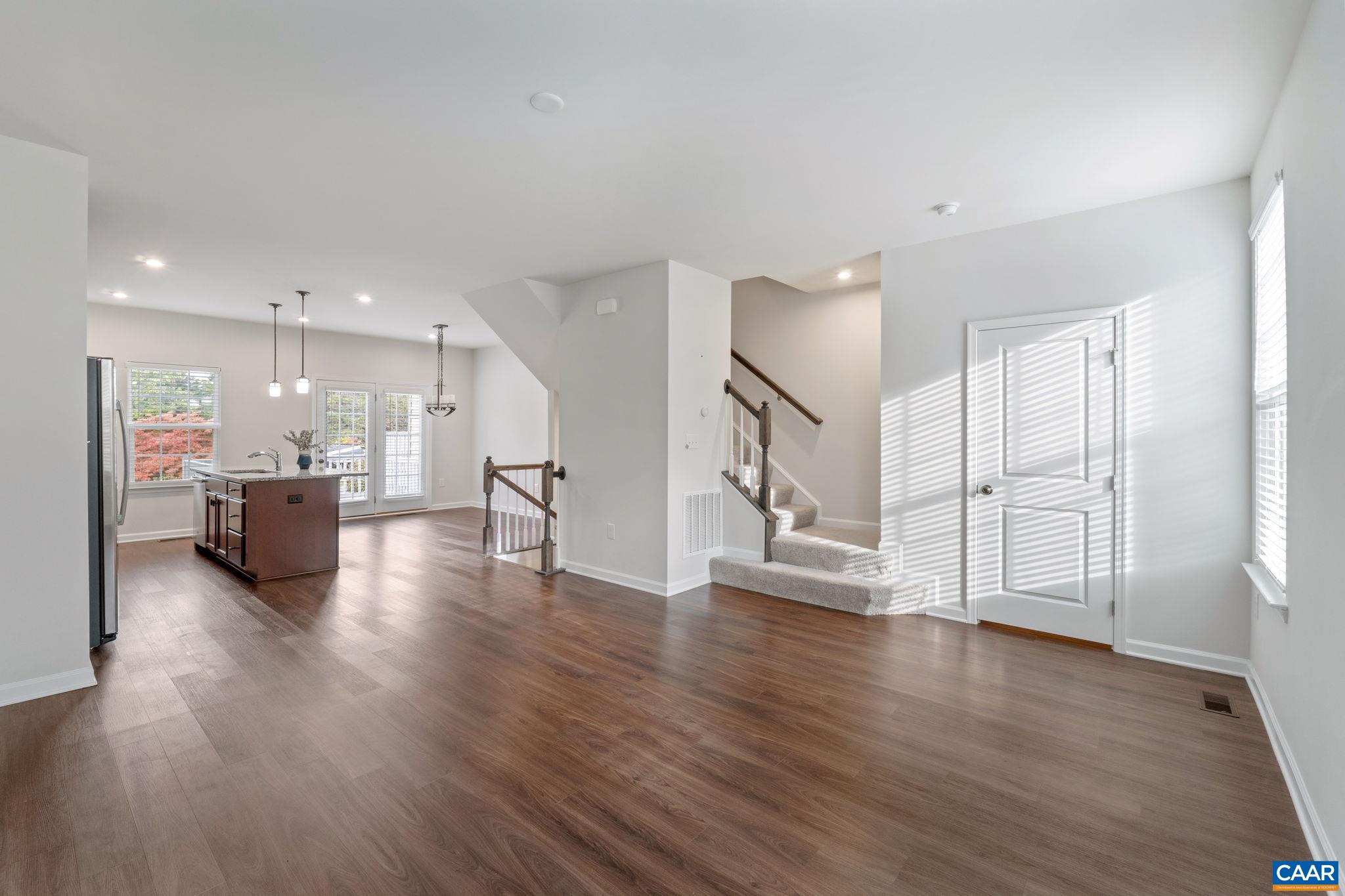 2128 ELM TREE CT