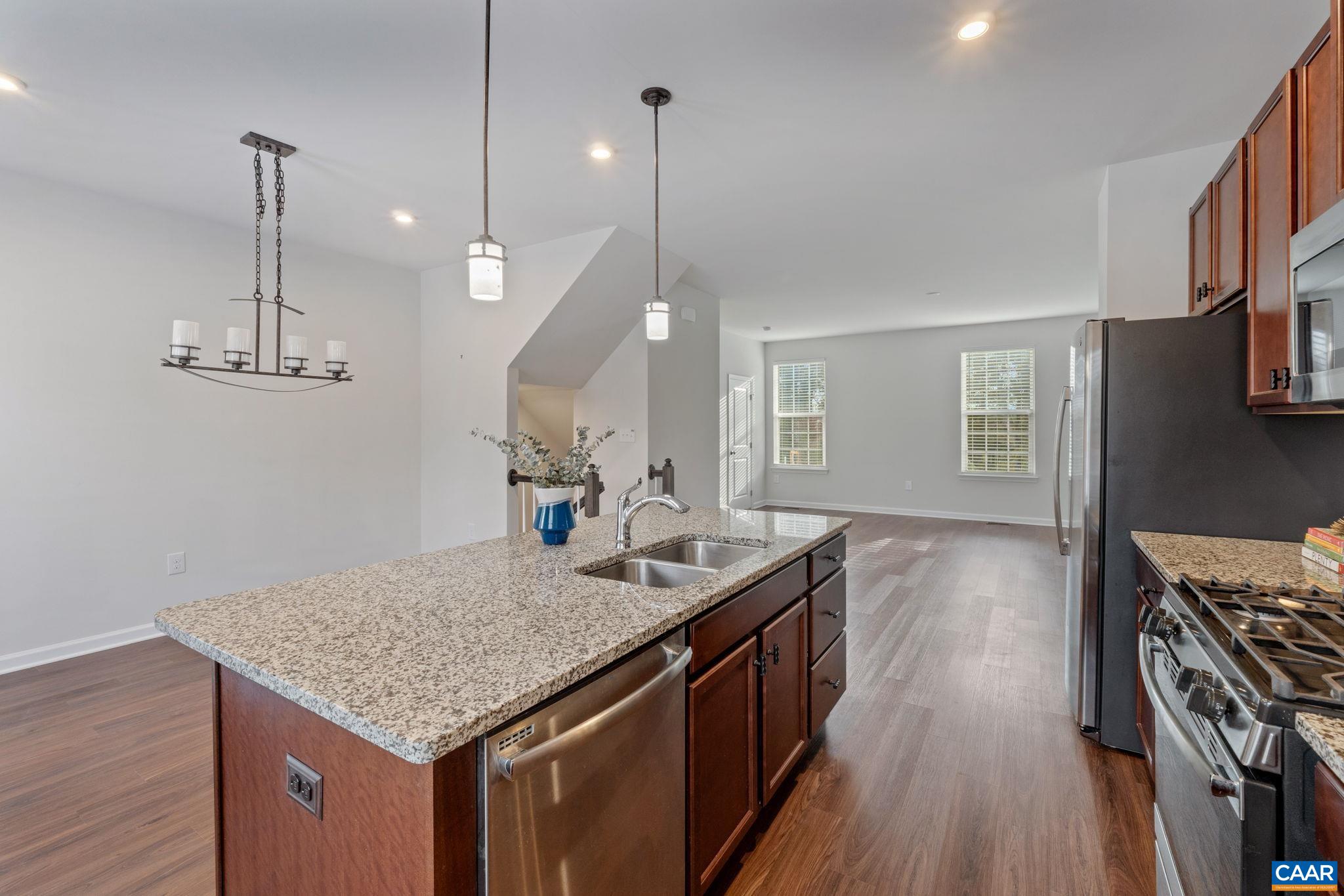 2128 ELM TREE CT