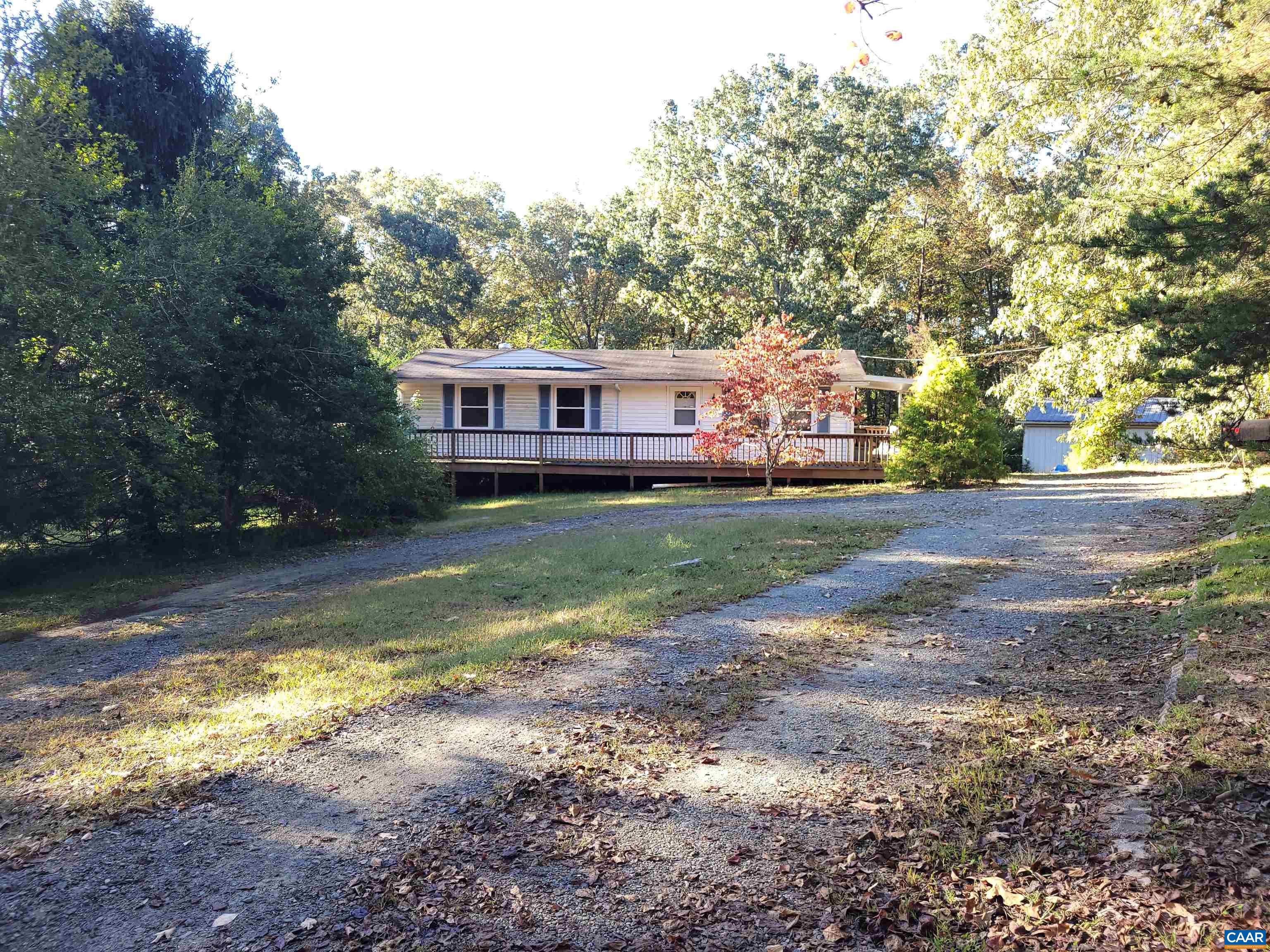 866 TOMS RD