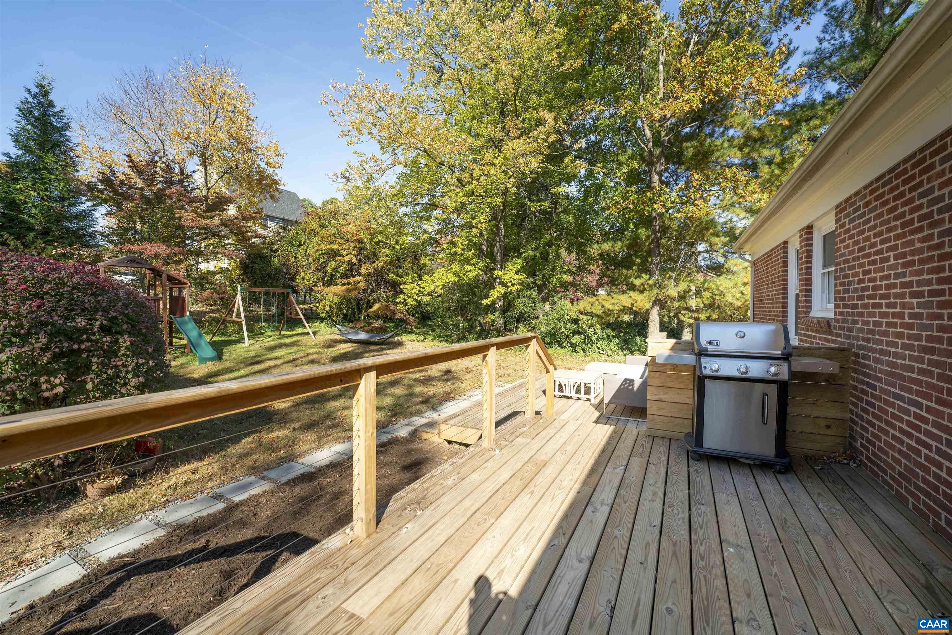 205 CHAUCER RD