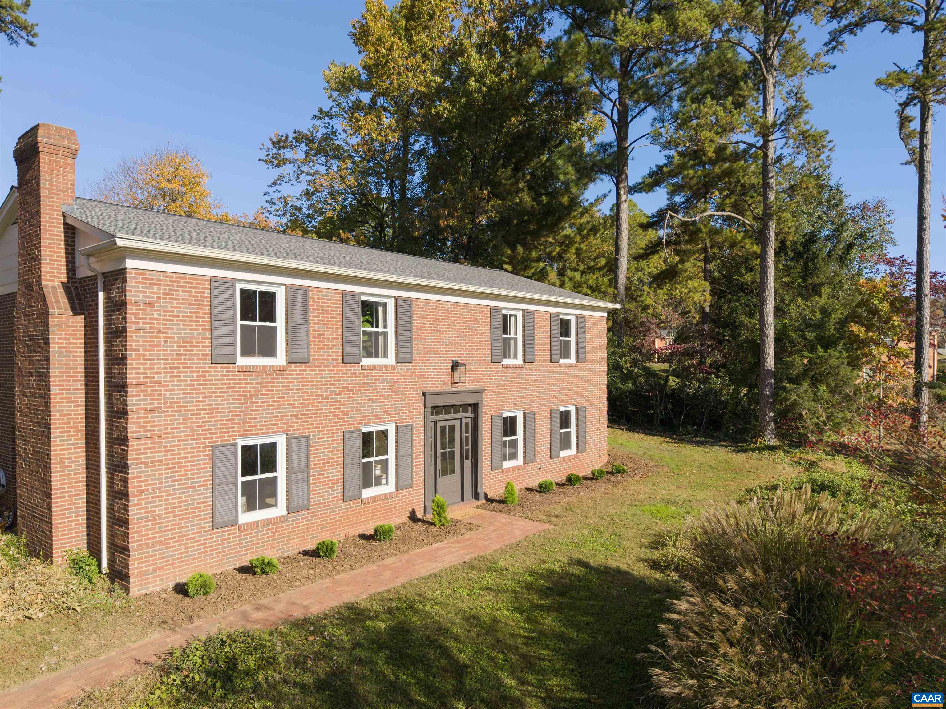 205 CHAUCER RD