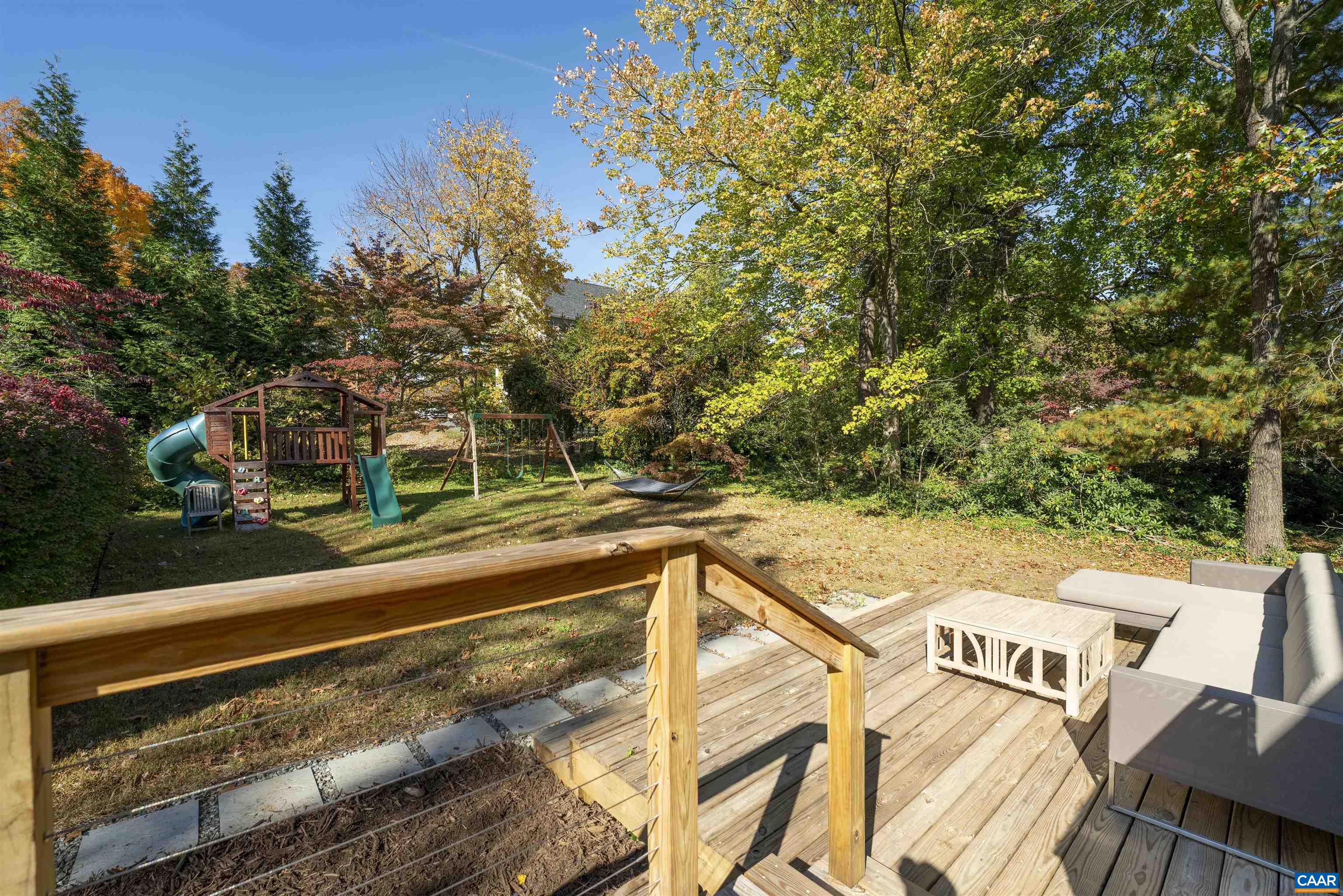205 CHAUCER RD