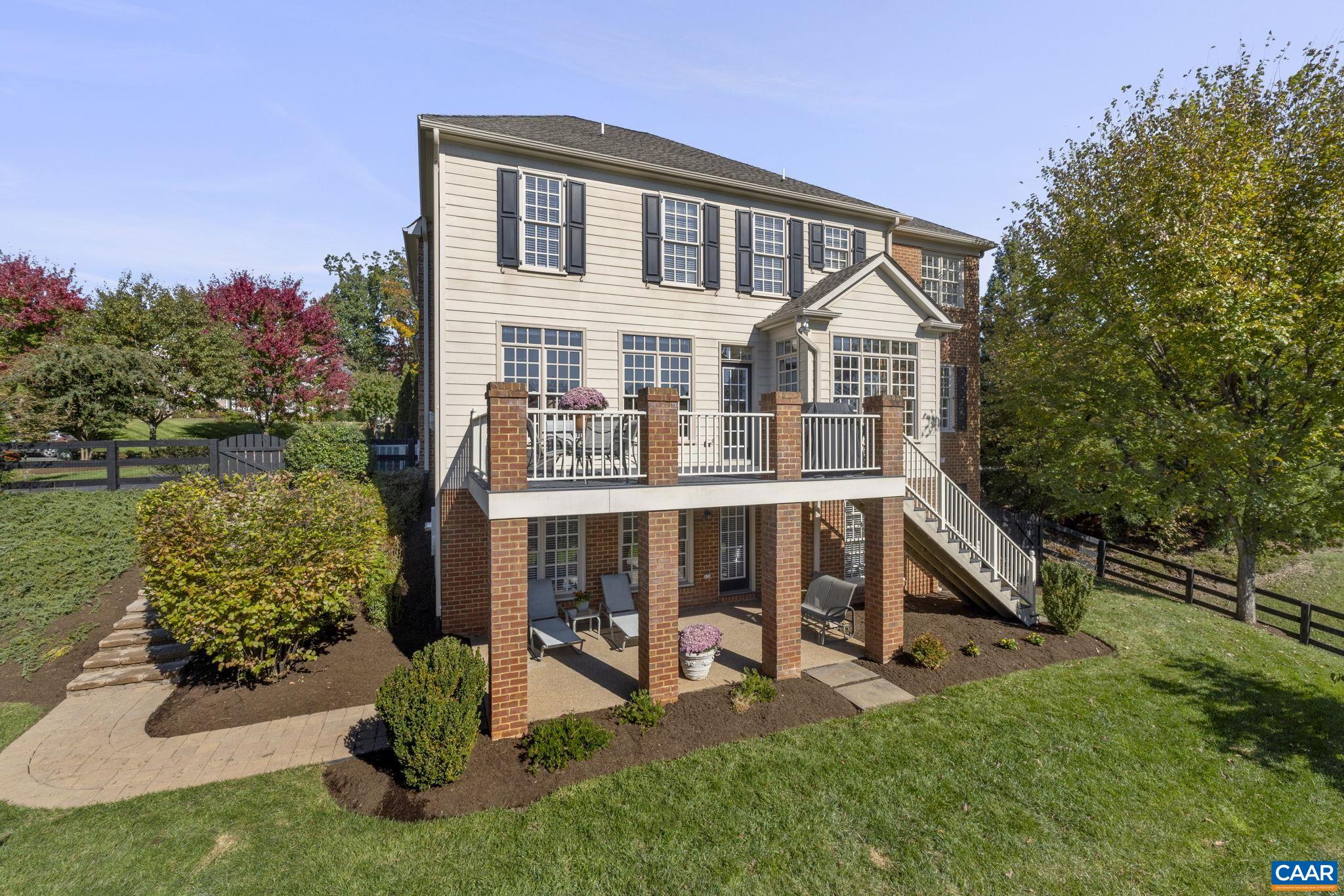 6933 WINDMERE LN