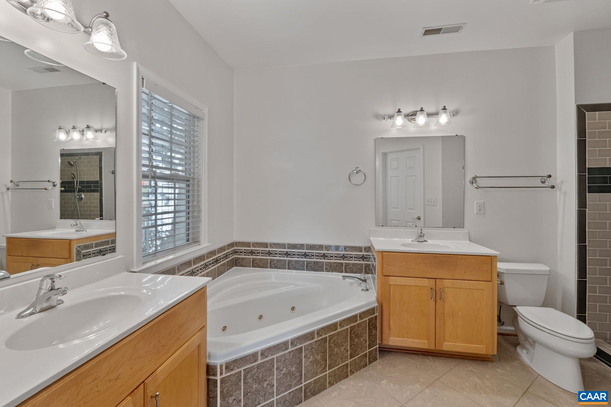 2117 PINEY KNOLL LN