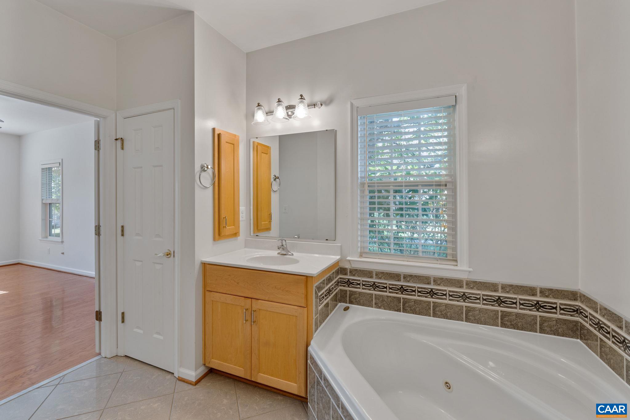 2117 PINEY KNOLL LN