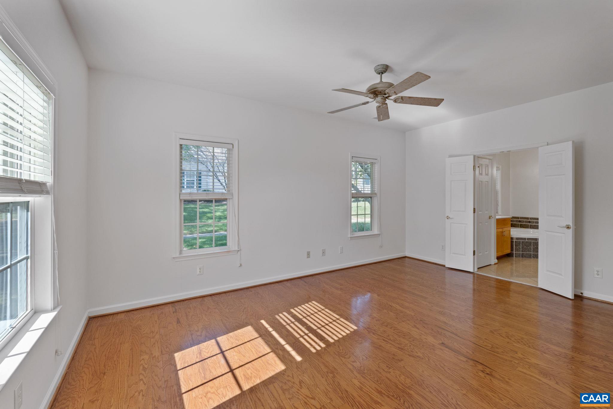 2117 PINEY KNOLL LN