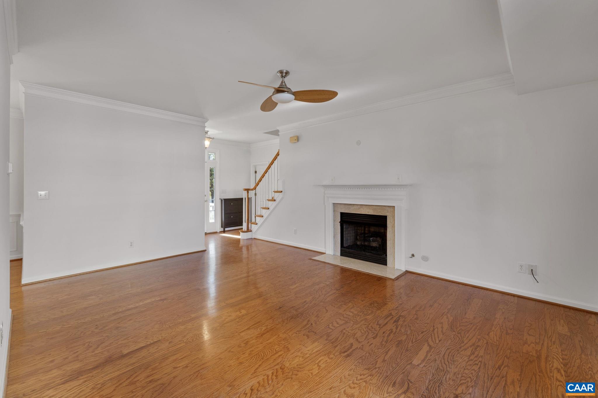 2117 PINEY KNOLL LN