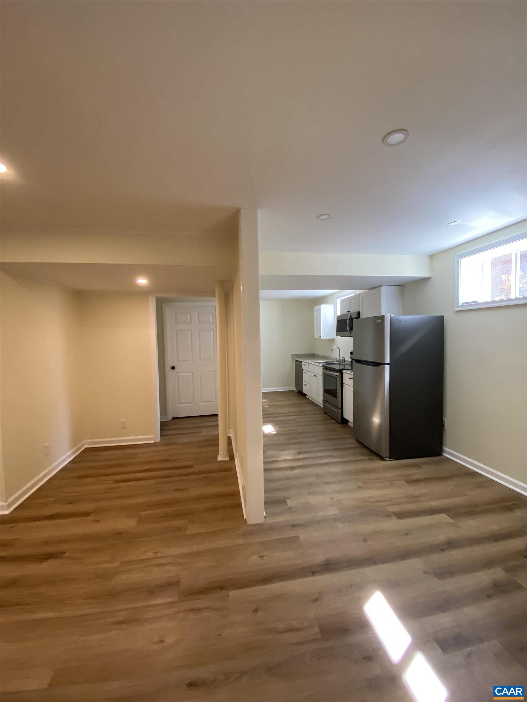 608 ELIZABETH AVE Unit: B
