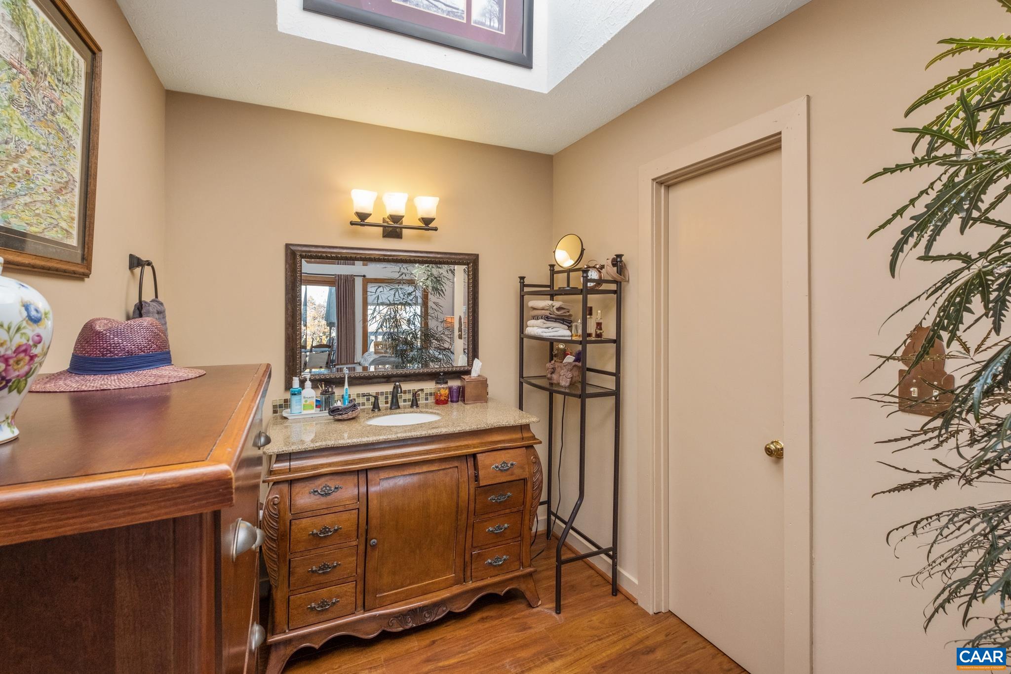 119 EAST CATOCTIN DR