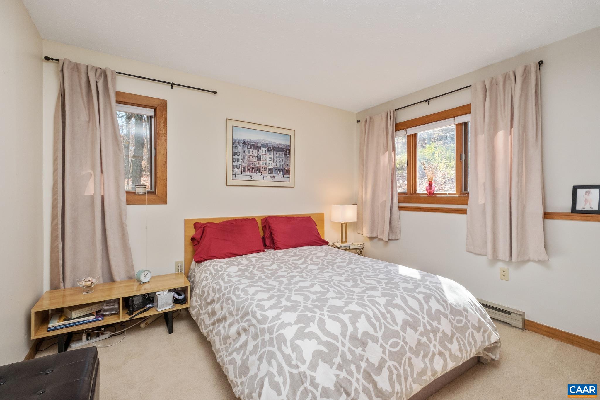 119 EAST CATOCTIN DR