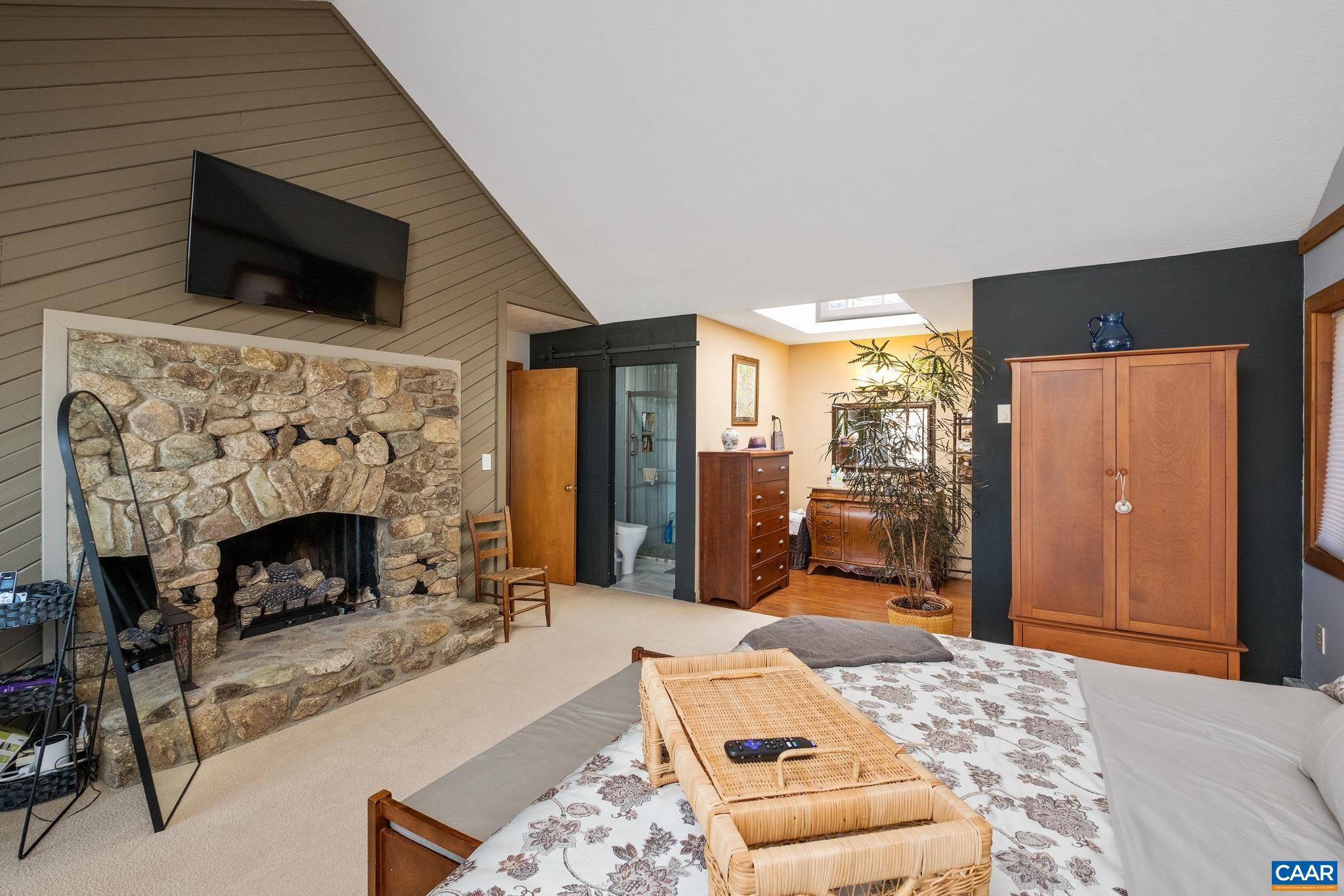 119 EAST CATOCTIN DR