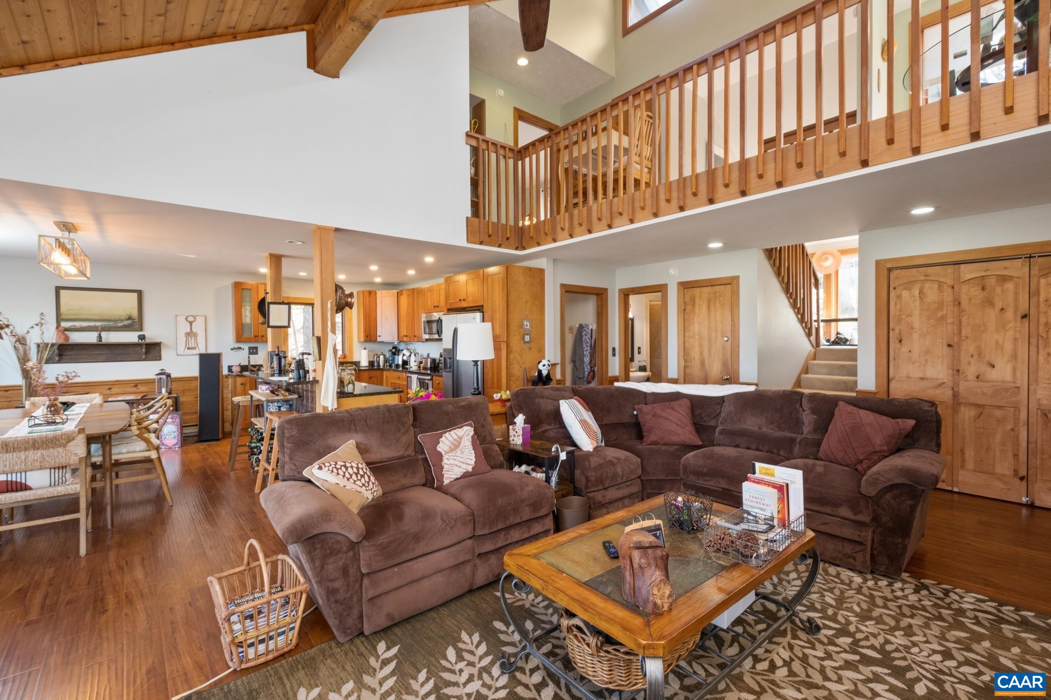 119 EAST CATOCTIN DR