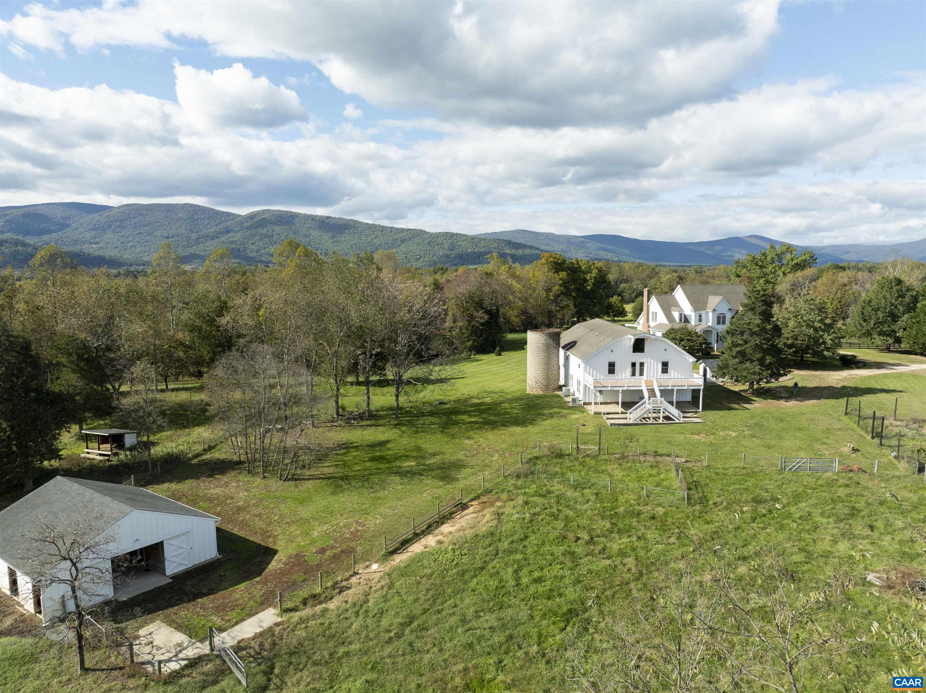 1850 BROWNS GAP TPKE