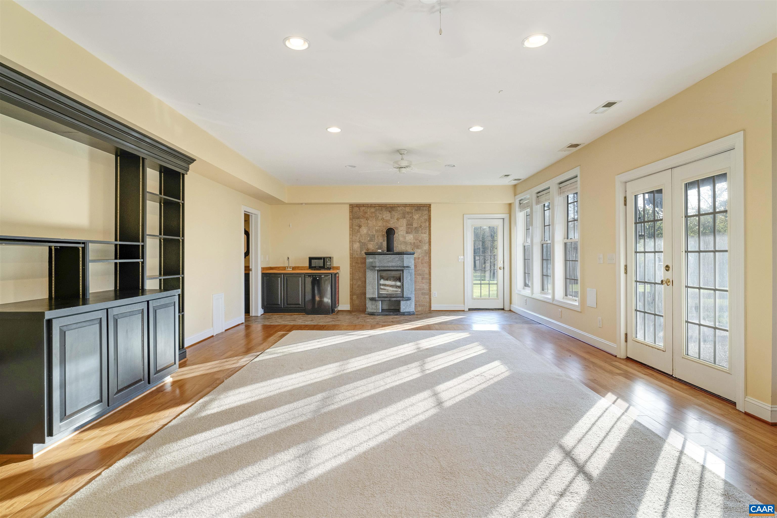 1850 BROWNS GAP TPKE