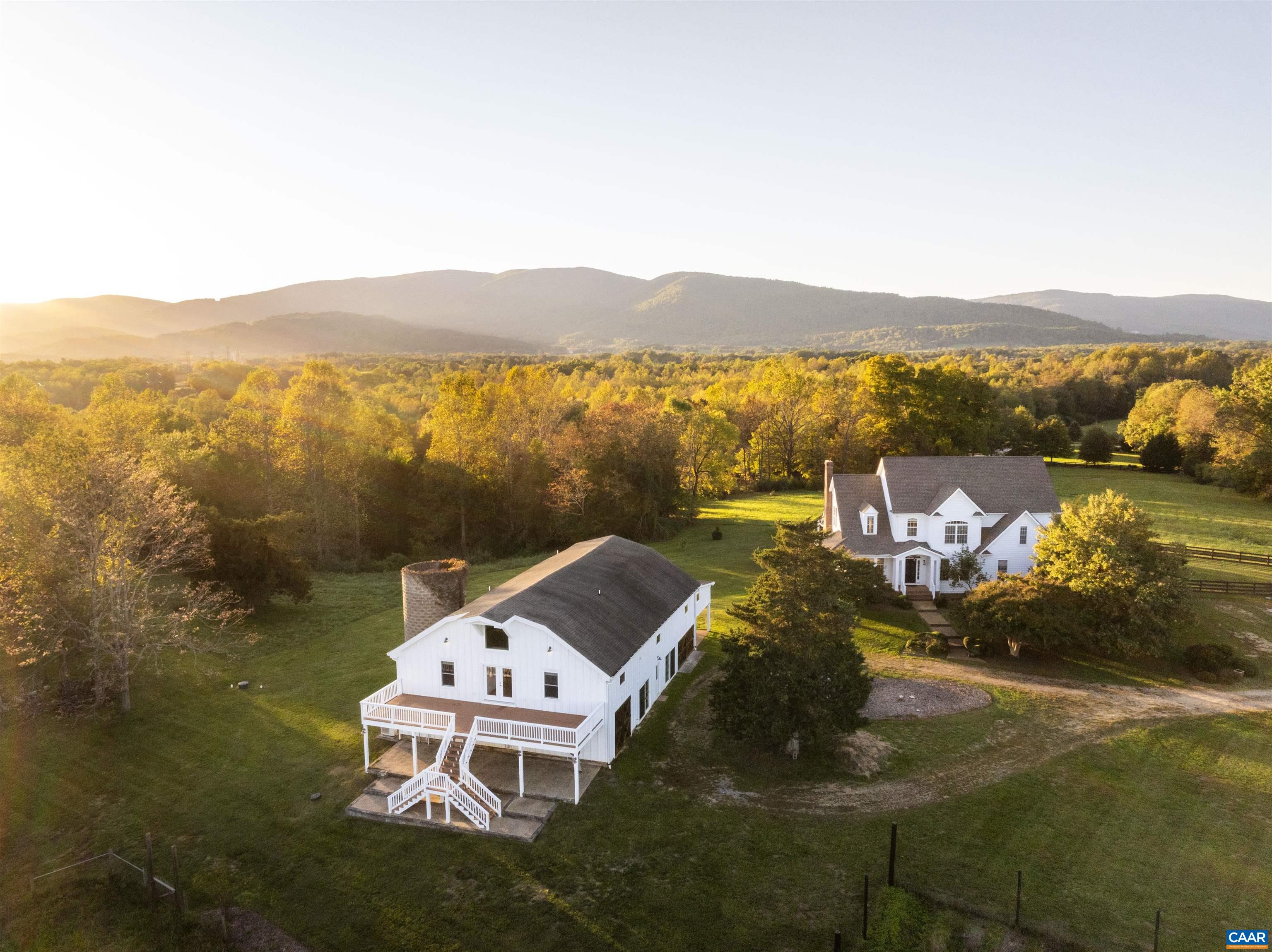 1850 BROWNS GAP TPKE